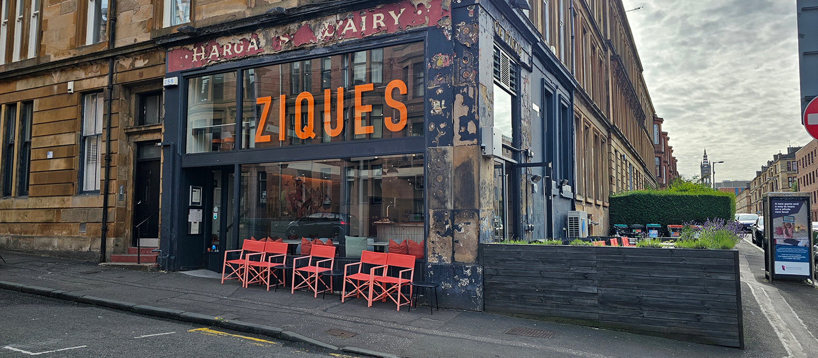 Ziques, Glasgow